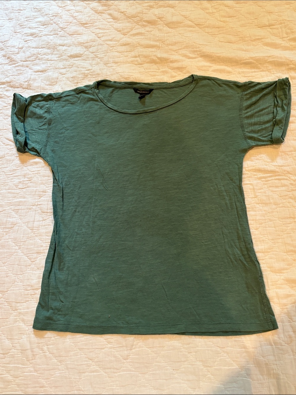 Banana Republic Green Short Sleeve Crewneck Tee